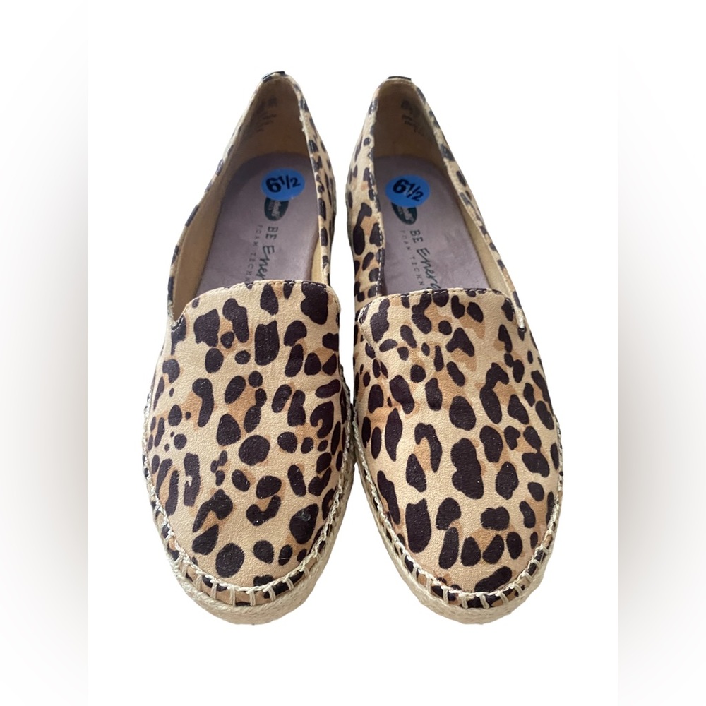 Dr Scholls Leopard platform slip on flats- size 6.5